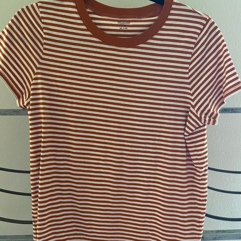 Madewell basic top, never worn.